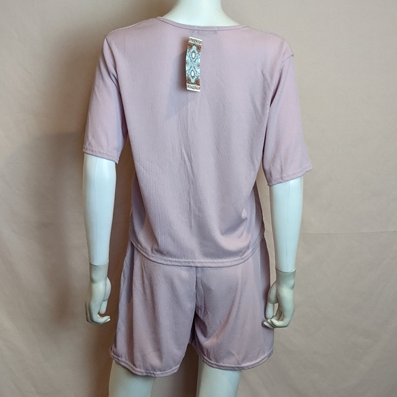 Boohoo Ribbed Tee and Matching Lounge Shorts Co Ord Set in Lilac Purple Size 8 - Picture 3 of 5